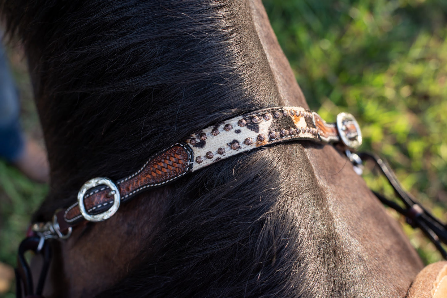Rafter T Ranch Wither Strap Cowhide Inlay