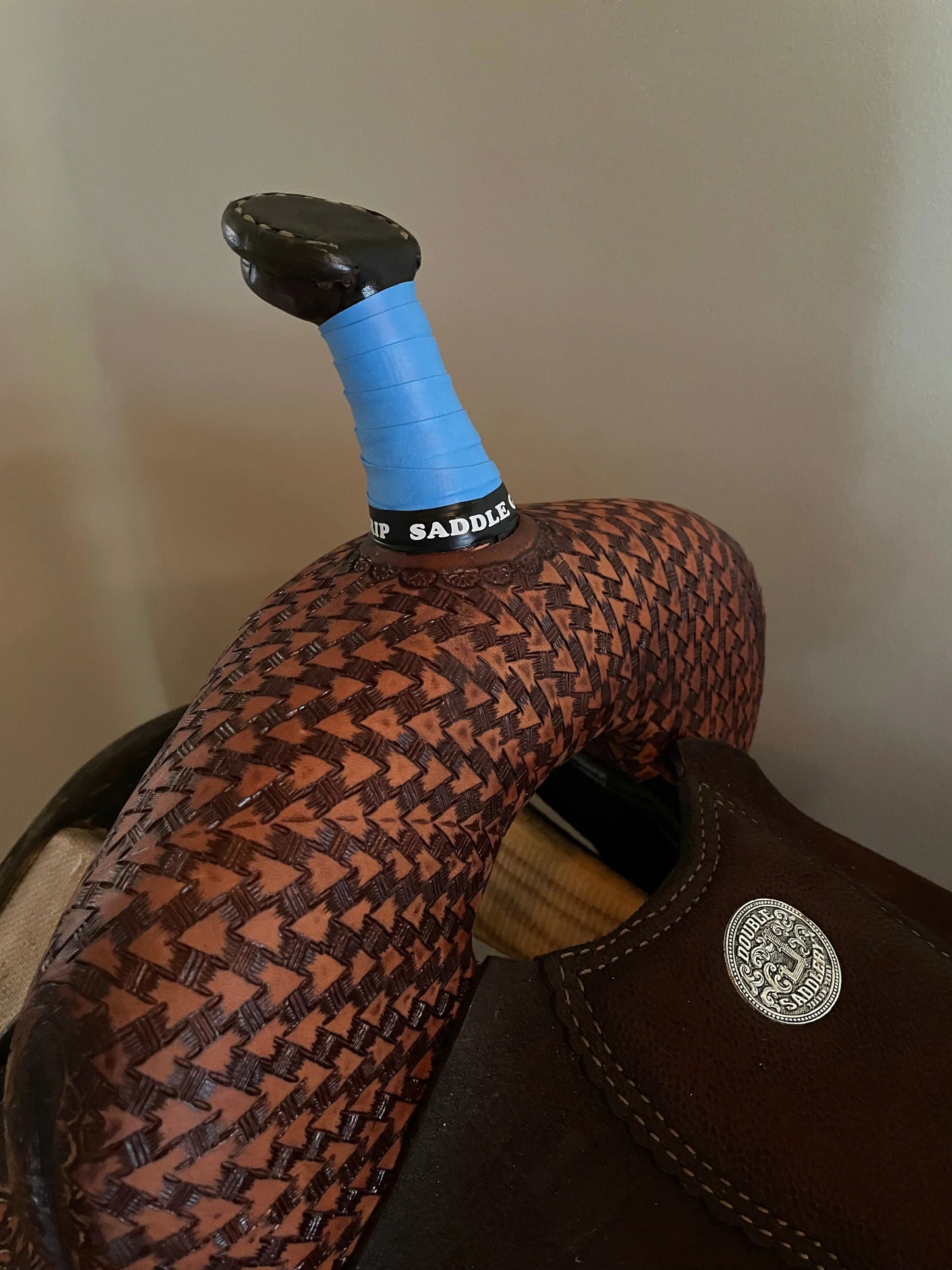 Saddle Grip