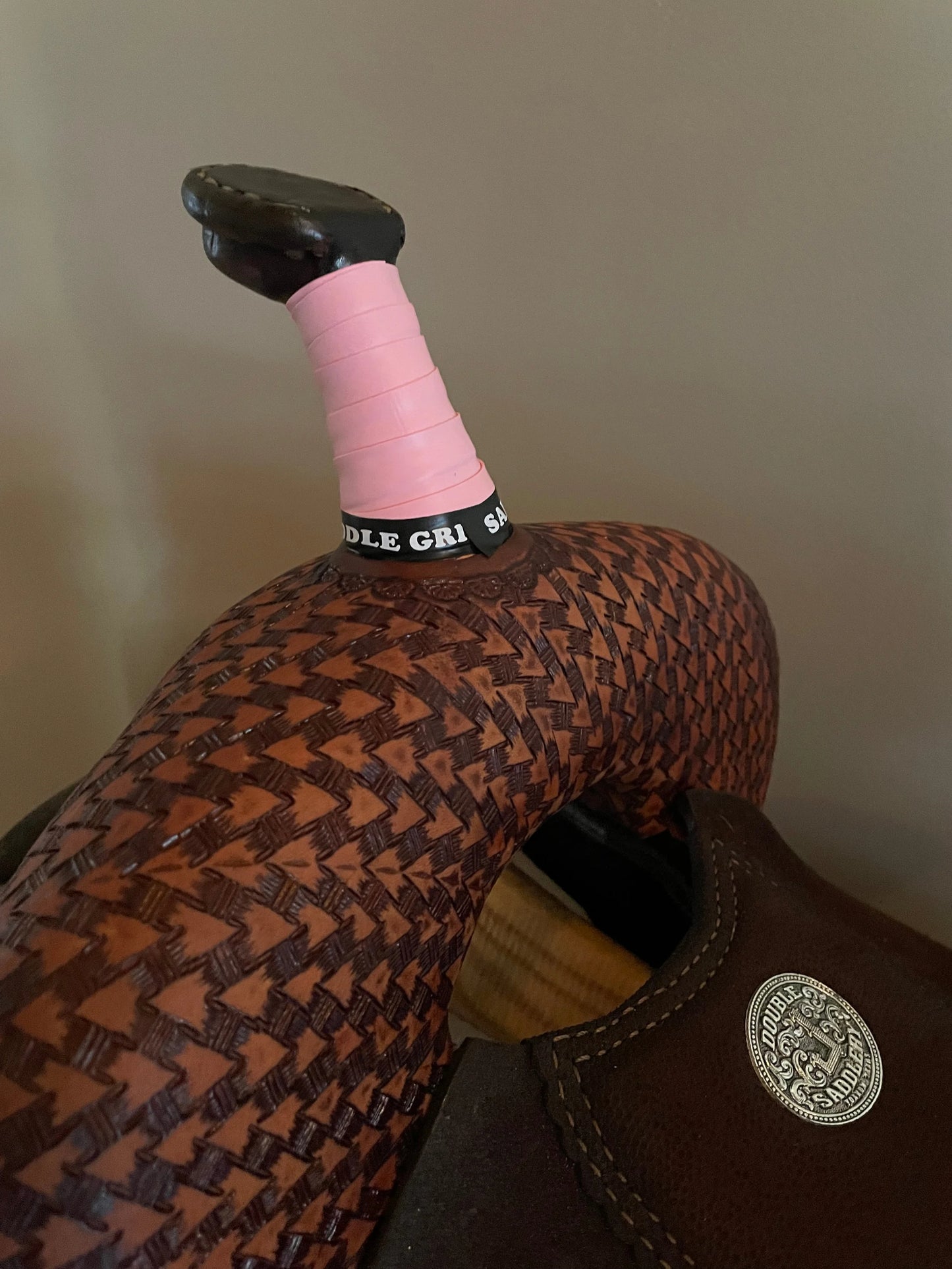 Saddle Grip